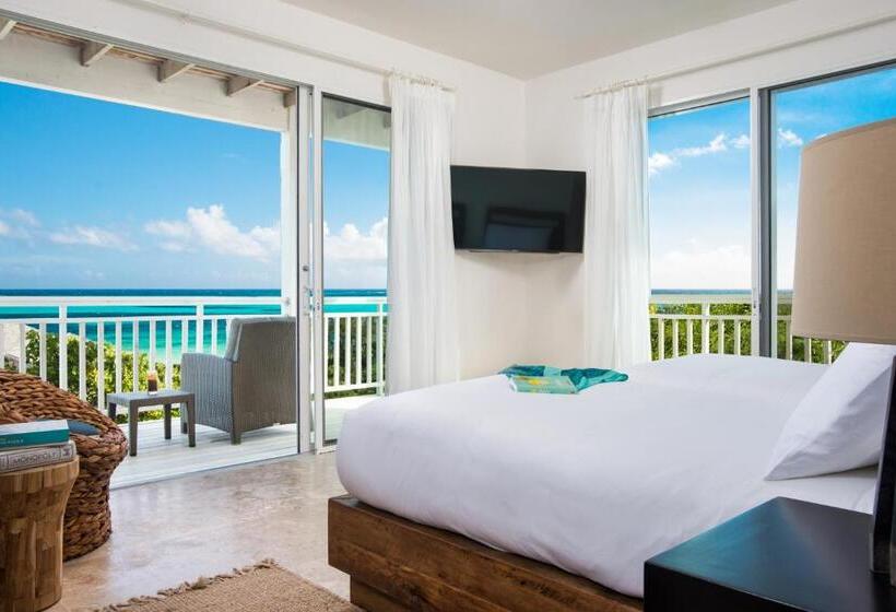 オーシャンビュースイート, Sailrock South Caicos   Island Hop Flight Included