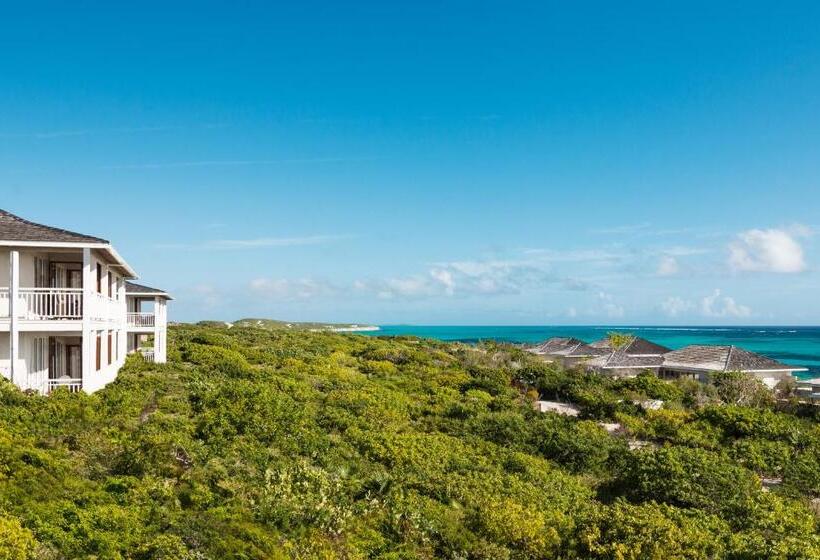 سوییت با چشم‌انداز دریا, Sailrock South Caicos   Island Hop Flight Included
