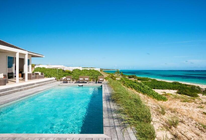 ویلای 4 خوابه, Sailrock South Caicos   Island Hop Flight Included