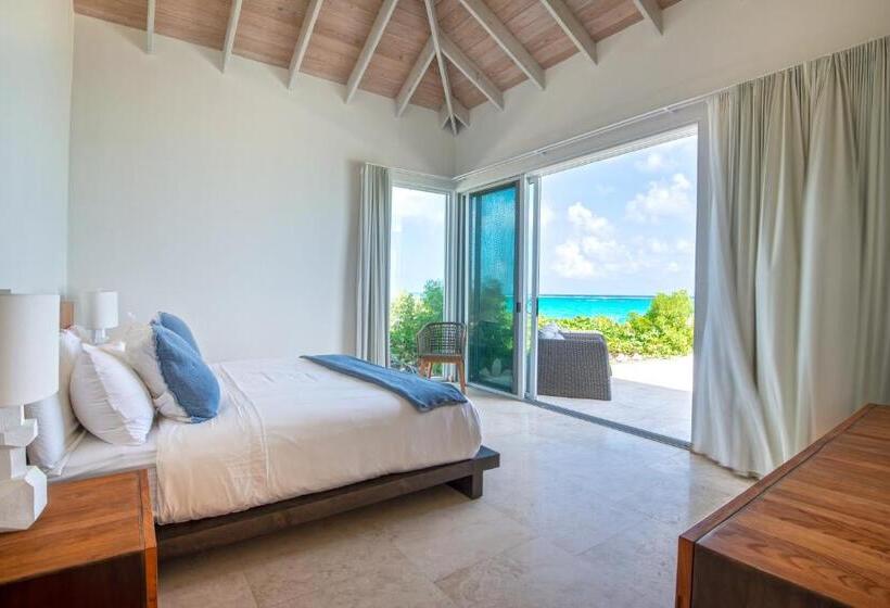 سوییت, Sailrock South Caicos   Island Hop Flight Included