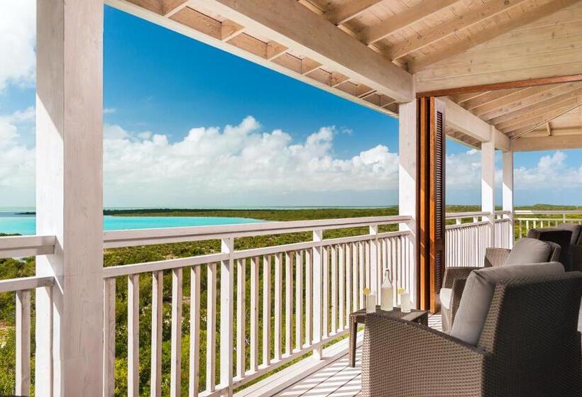 سوییت با چشم‌انداز دریا, Sailrock South Caicos   Island Hop Flight Included