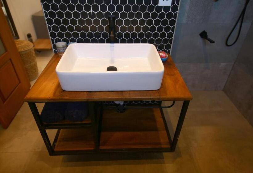 Номер Superior, Temple Tree