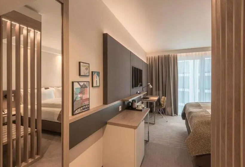 Standard-huone, Holiday Inn Hamburg Berliner Tor, An Ihg