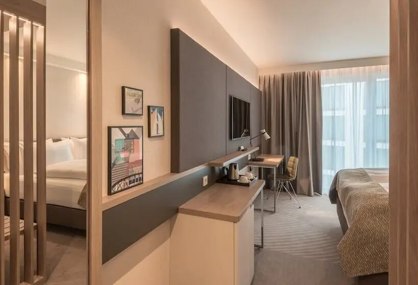 Standard-huone, Holiday Inn Hamburg Berliner Tor, An Ihg