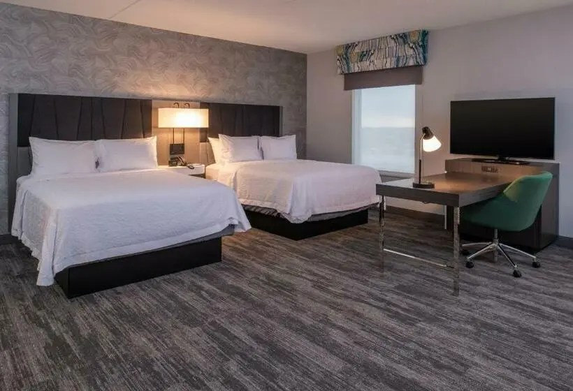 استودیوی استاندارد, Hampton Inn & Suites Winstonsalem Downtown