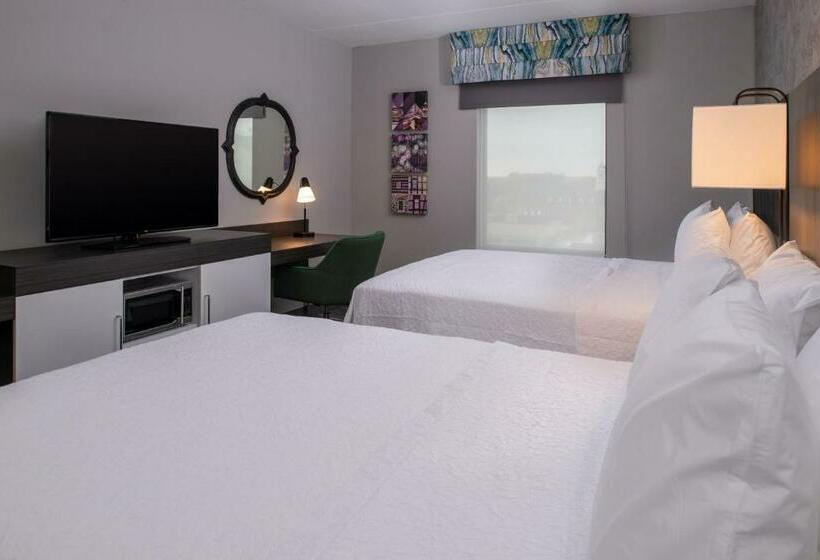 Номер Стандарт, Hampton Inn & Suites Winstonsalem Downtown