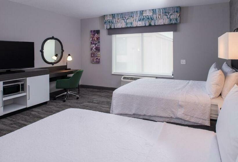 غرفة قياسية لذوى الاحتياجات الخاصة, Hampton Inn & Suites Winstonsalem Downtown