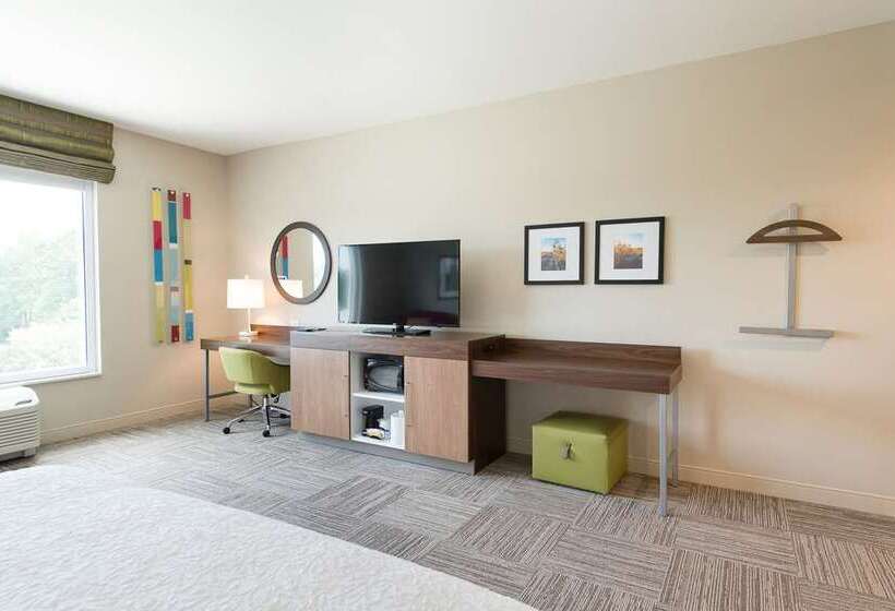 Номер Стандарт, Hampton Inn & Suites Winstonsalem Downtown