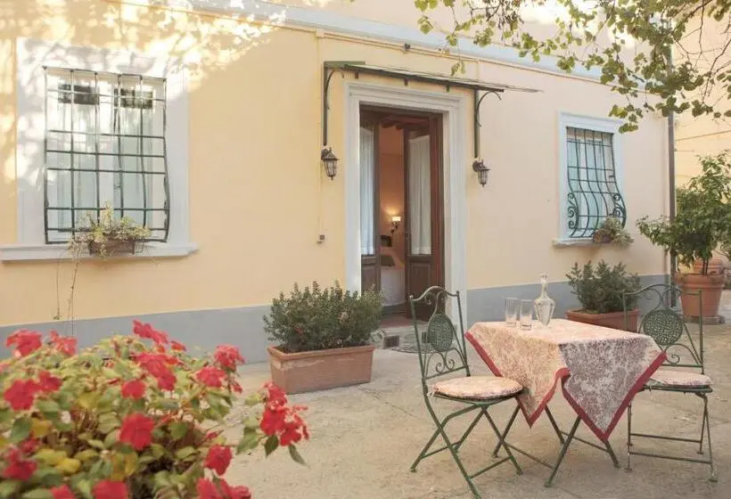 スタンダードインサイドビュールーム, Villa La Dogana
