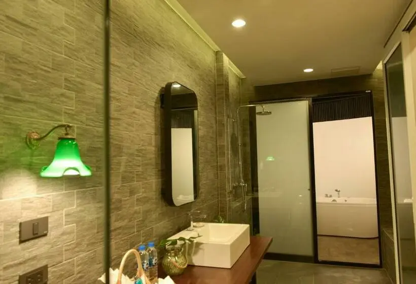 ガーデンビューデラックスルーム, Tungtong Beach Villas
