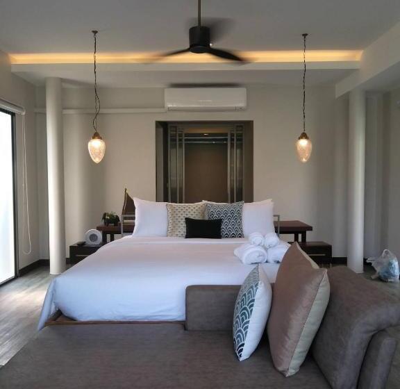 Quarto Familiar Vista Jardim, Tungtong Beach Villas