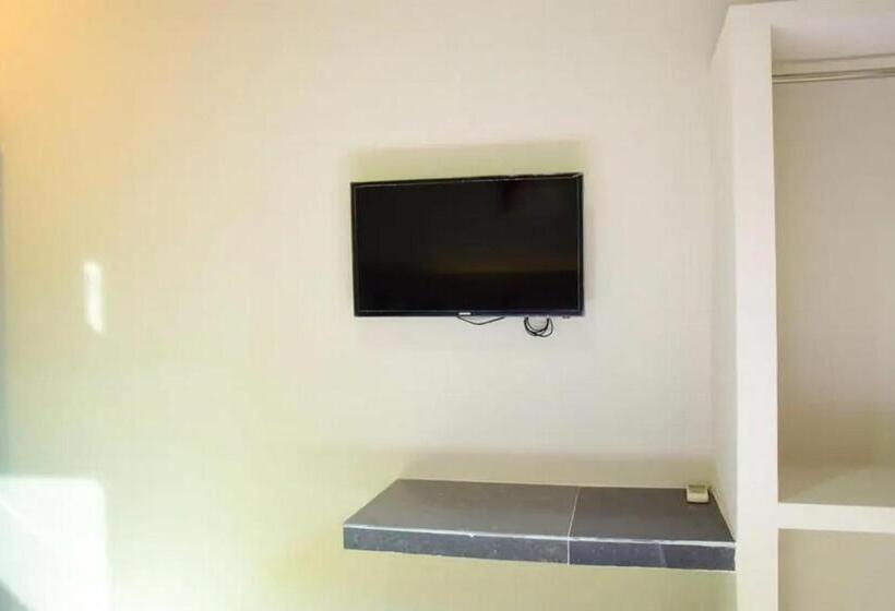 スタンダードルーム, Reddoorz Near Mangga Dua Square