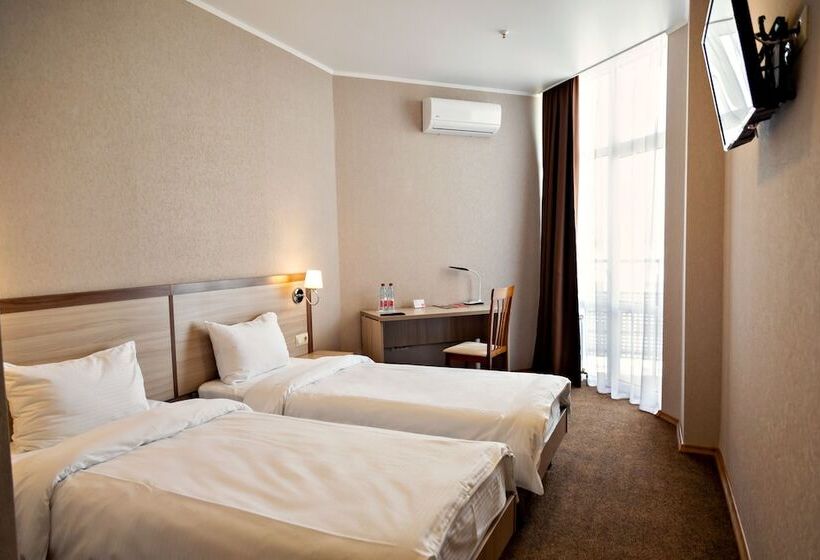 חדר סטנדרט עם מרפסת, Azimut Hotel Penza