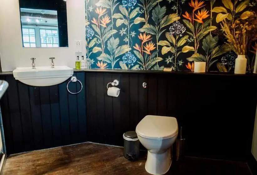 デラックスルーム, The Corner House Canterbury