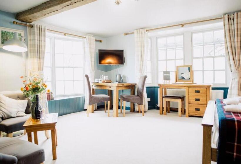 Номер Deluxe, The Corner House Canterbury