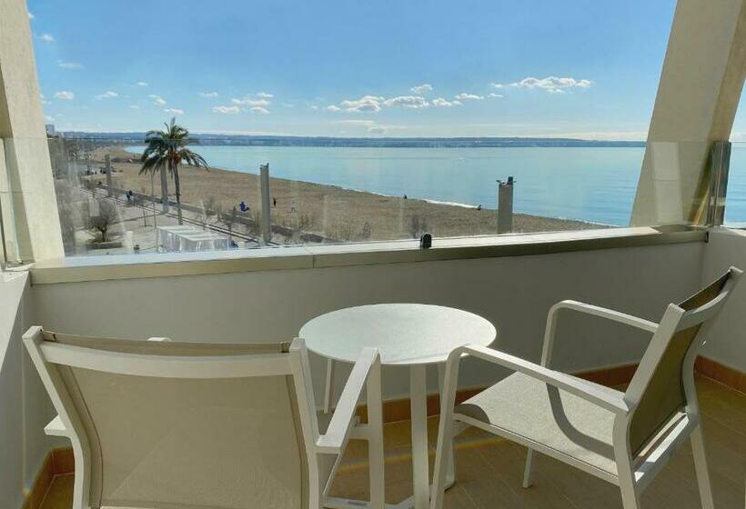 带有一个卧室和海景的高级公寓, Aparthotel Fontanellas Playa