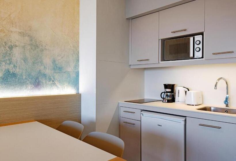 شقة سوبيريور غرفة نوم واحدة مطلّة علي البحر, Aparthotel Fontanellas Playa