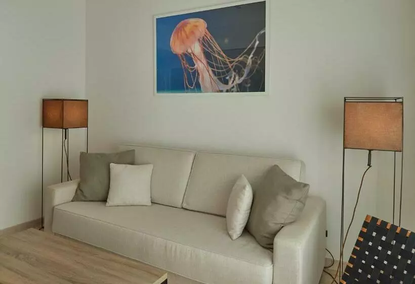 سوییت جونیور, Bq Aguamarina Boutique