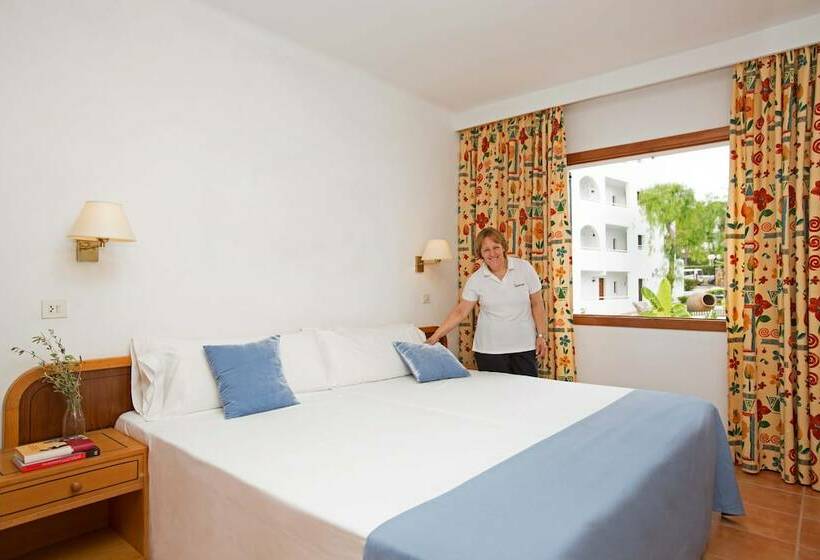 اتاق استاندارد با چشمانداز دریا, Gavimar Cala Gran Hotel And Apartments