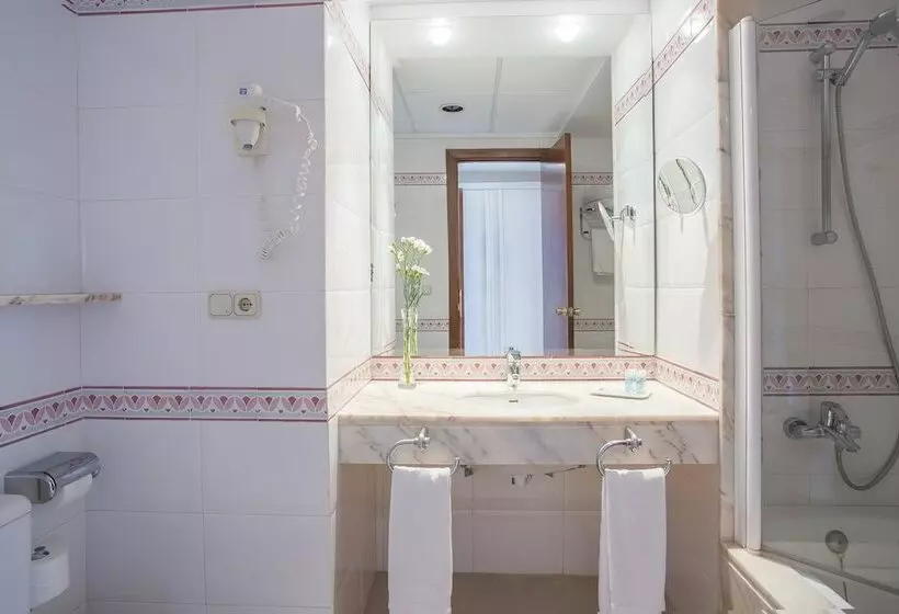 Standardzimmer mit Poolblick, Hipotels Said