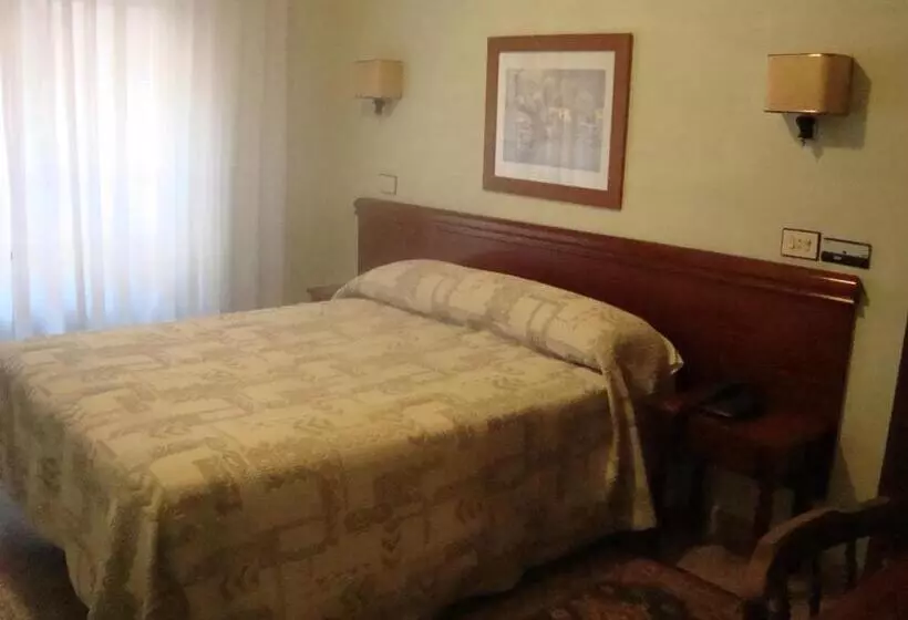 Habitación Estàndard Individual, Avenida