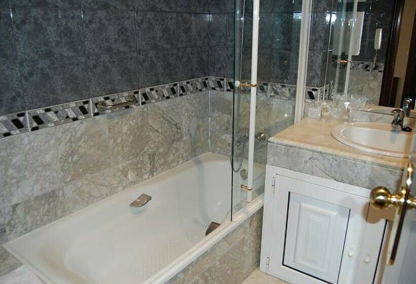 スタンダードルーム, Begona Park