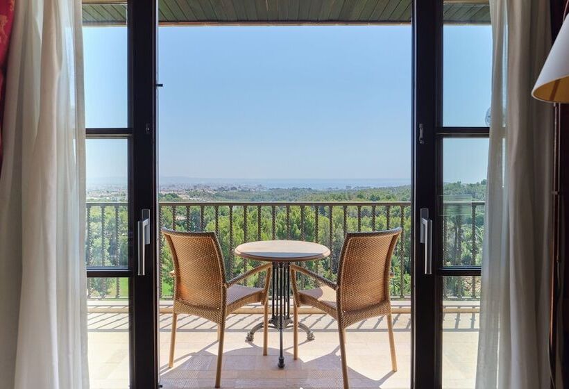 带景观的带双人床的标准间, Castillo Hotel Son Vida, A Luxury Collection Hotel, Mallorca   Adults Only