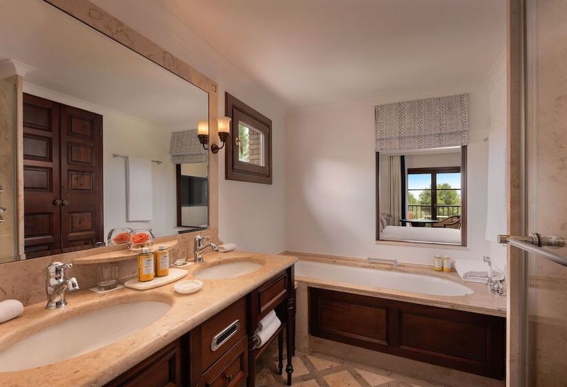 景色の見えるデラックスルーム, Castillo Hotel Son Vida, A Luxury Collection Hotel, Mallorca   Adults Only