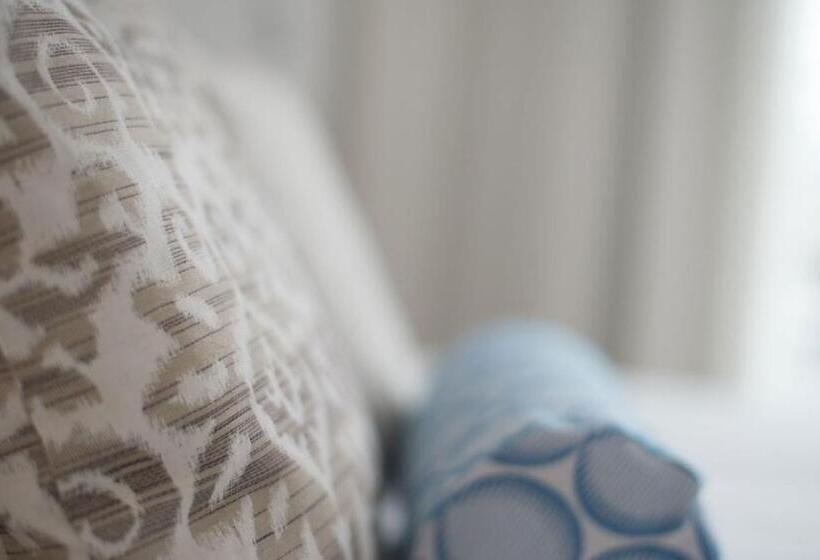 套房, Chevy & Suites