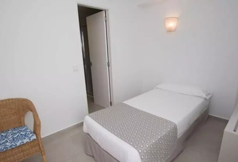 Chambre Standard Individuelle, Chevy & Suites