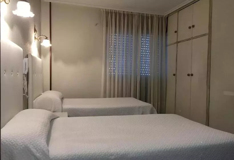 Standard-huone, Derli Sella