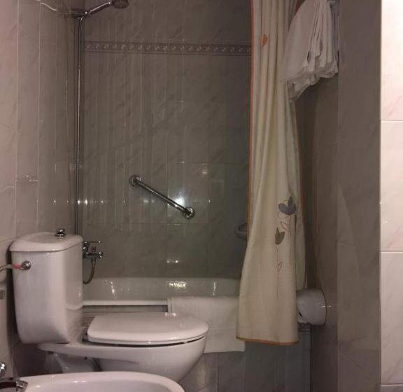 Номер Стандарт Трехместный, Derli Sella