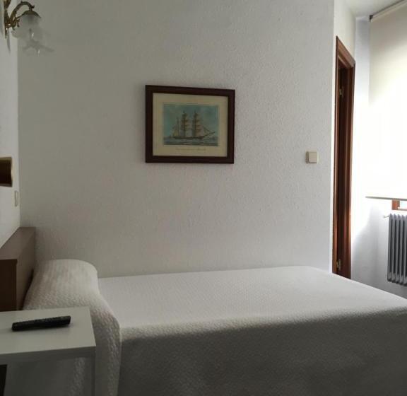 Номер Стандарт Индивидуальный, Derli Sella