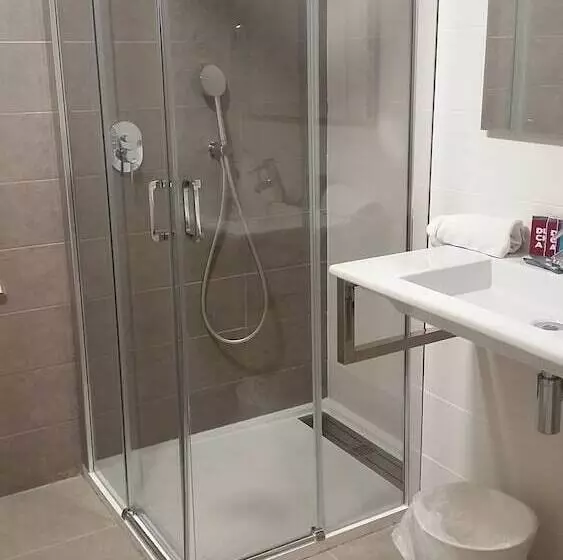 اتاق راحتی سه تخته, Welikehotel Fenix