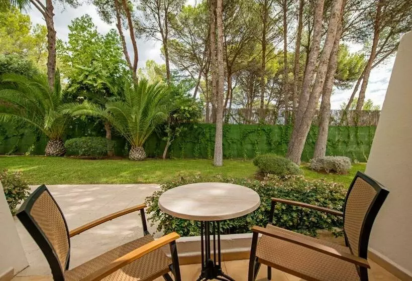 اتاق استاندارد با چشم‌انداز باغ, Iberostar Waves Pinos Park