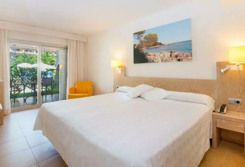 اتاق استاندارد با چشم‌انداز باغ, Iberostar Waves Pinos Park