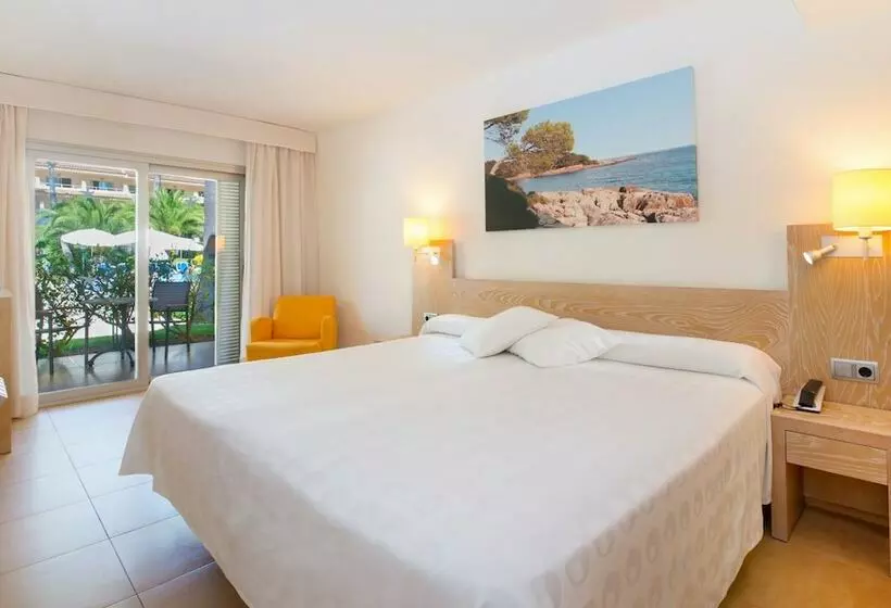 اتاق استاندارد با چشم‌انداز باغ, Iberostar Waves Pinos Park