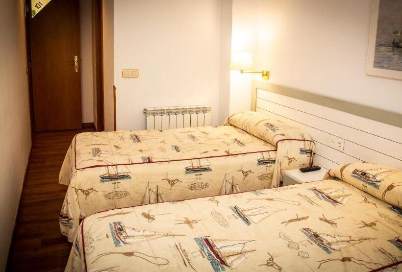 غرفة قياسية, Isabel Rooms   Suarez Inclán 38