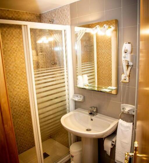 Номер Стандарт, Isabel Rooms   Suarez Inclán 38