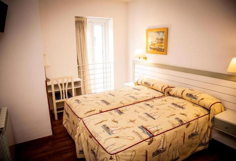 חדר סטנדרט, Isabel Rooms   Suarez Inclán 38