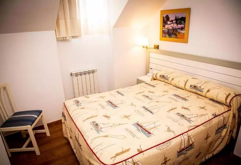 اتاق عادی, Isabel Rooms   Suarez Inclán 38