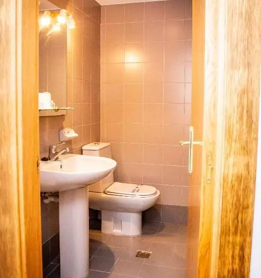 اتاق عادی یک تخته, Isabel Rooms   Suarez Inclán 38