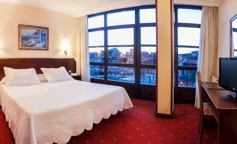 带观景的标准间, Las Rocas