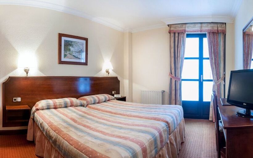 带观景的标准间, Las Rocas