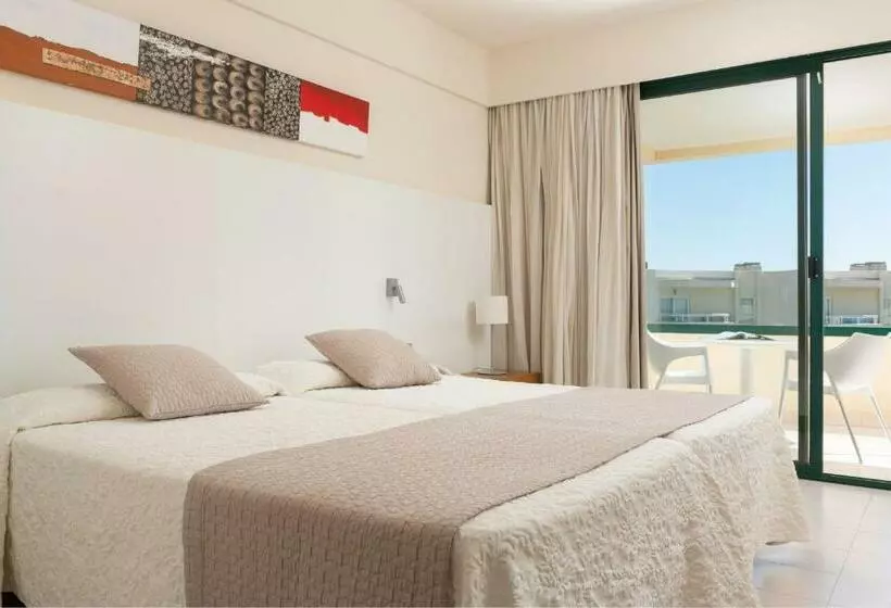Camera Economy, Welikehotel Marfil Playa