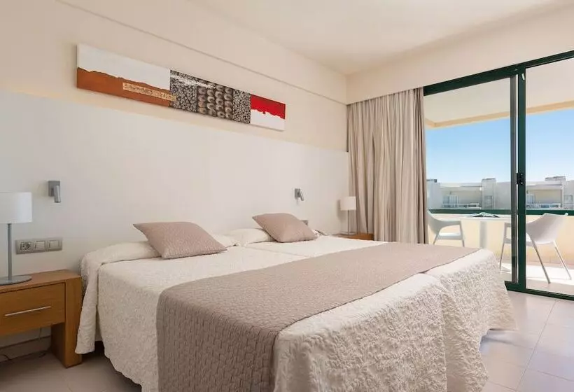 Camera Economy, Welikehotel Marfil Playa