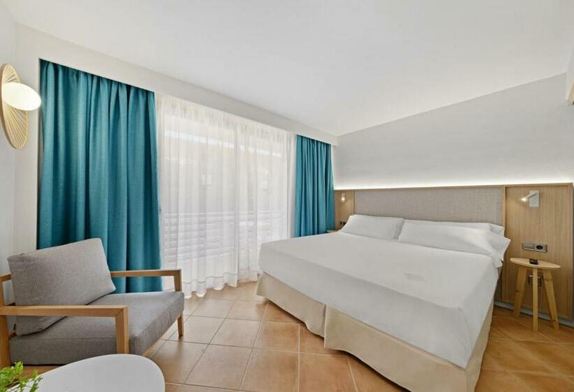 ファミリールーム, Occidental Cala Vinas