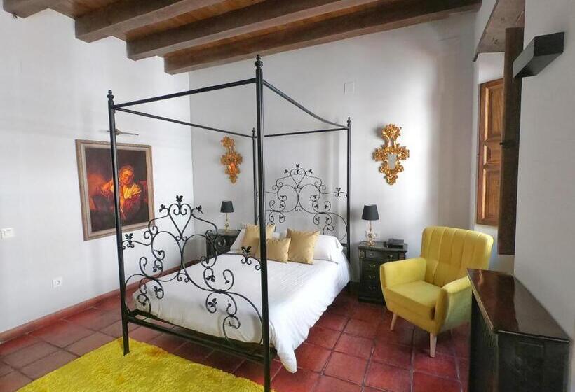 اتاق سوپریور, Palacio De Monjaraz