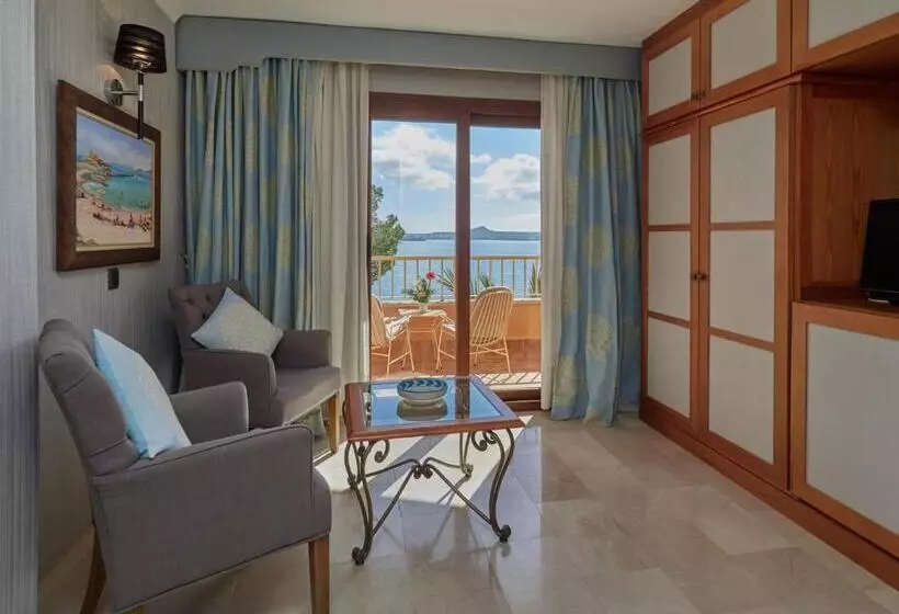 سوییت جونیور با چشم‌انداز دریا, Petit Cala Fornells