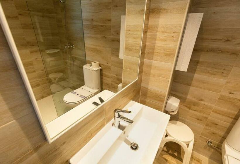 バルコニー付きシングルスタンダードルーム, R2 Veronica